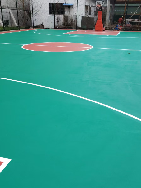 工布江达 球场长期使用易出现地面开裂